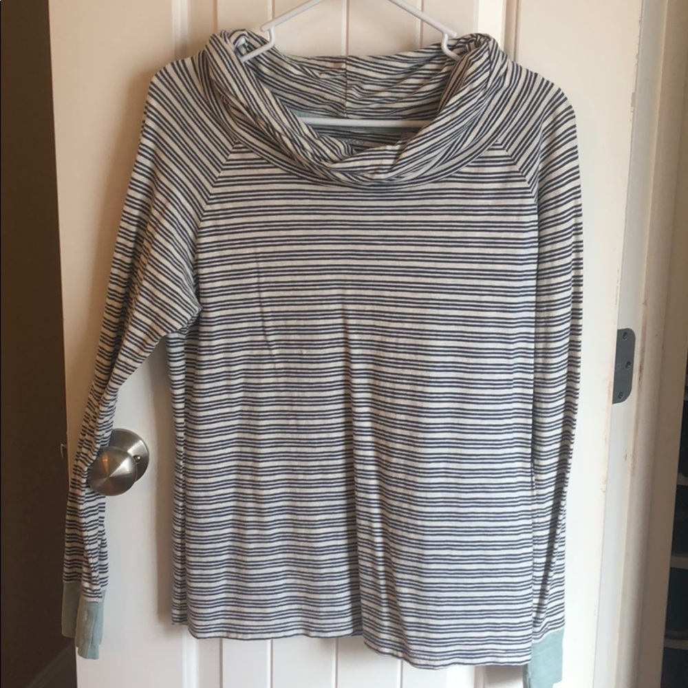 Cozy organic cotton long-sleeve pullover shirt